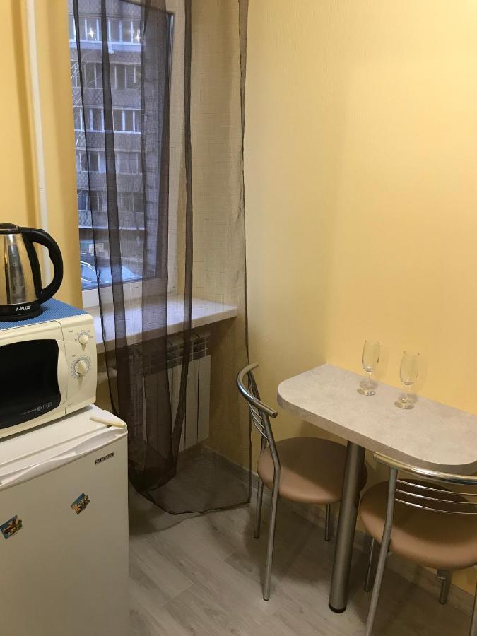 Appartement Киев Сдам Посуточно Ул Доброхотова 28 Daily Rent Kyiv St Dobrokhotova 28 Extérieur photo
